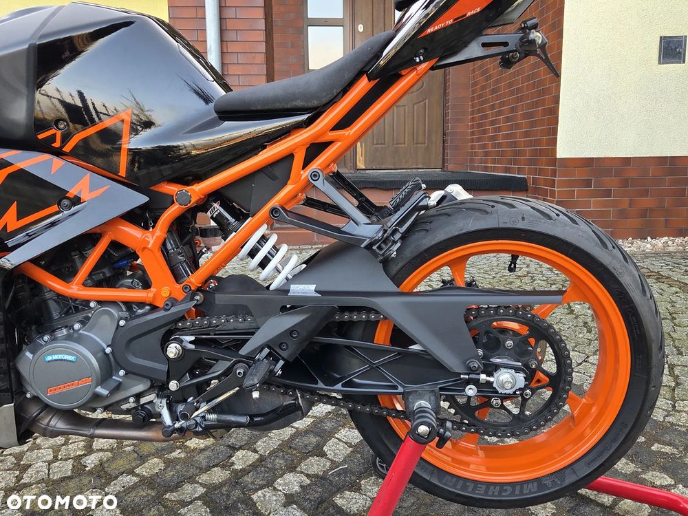 KTM RC 125 - 8