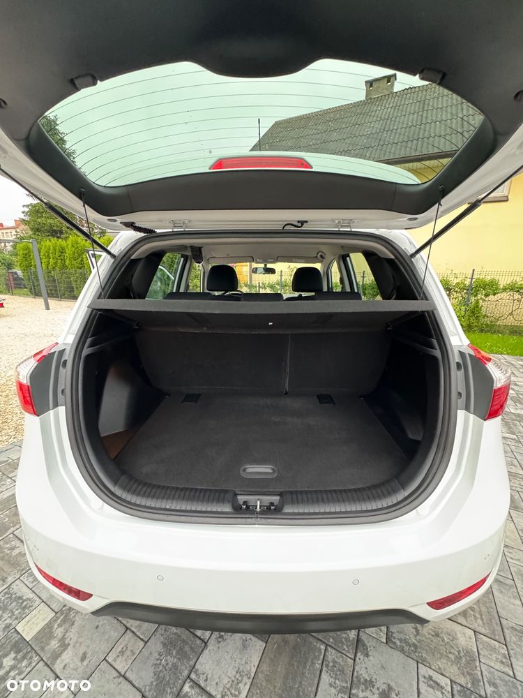 Hyundai ix20 1.4 Premium blue - 22