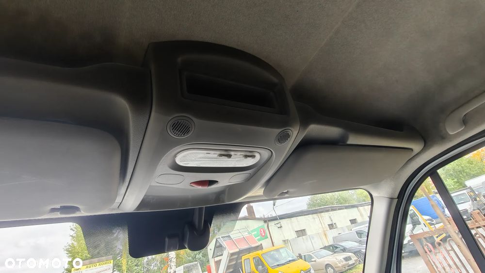Renault Master  brygadowka 7 osób - 21