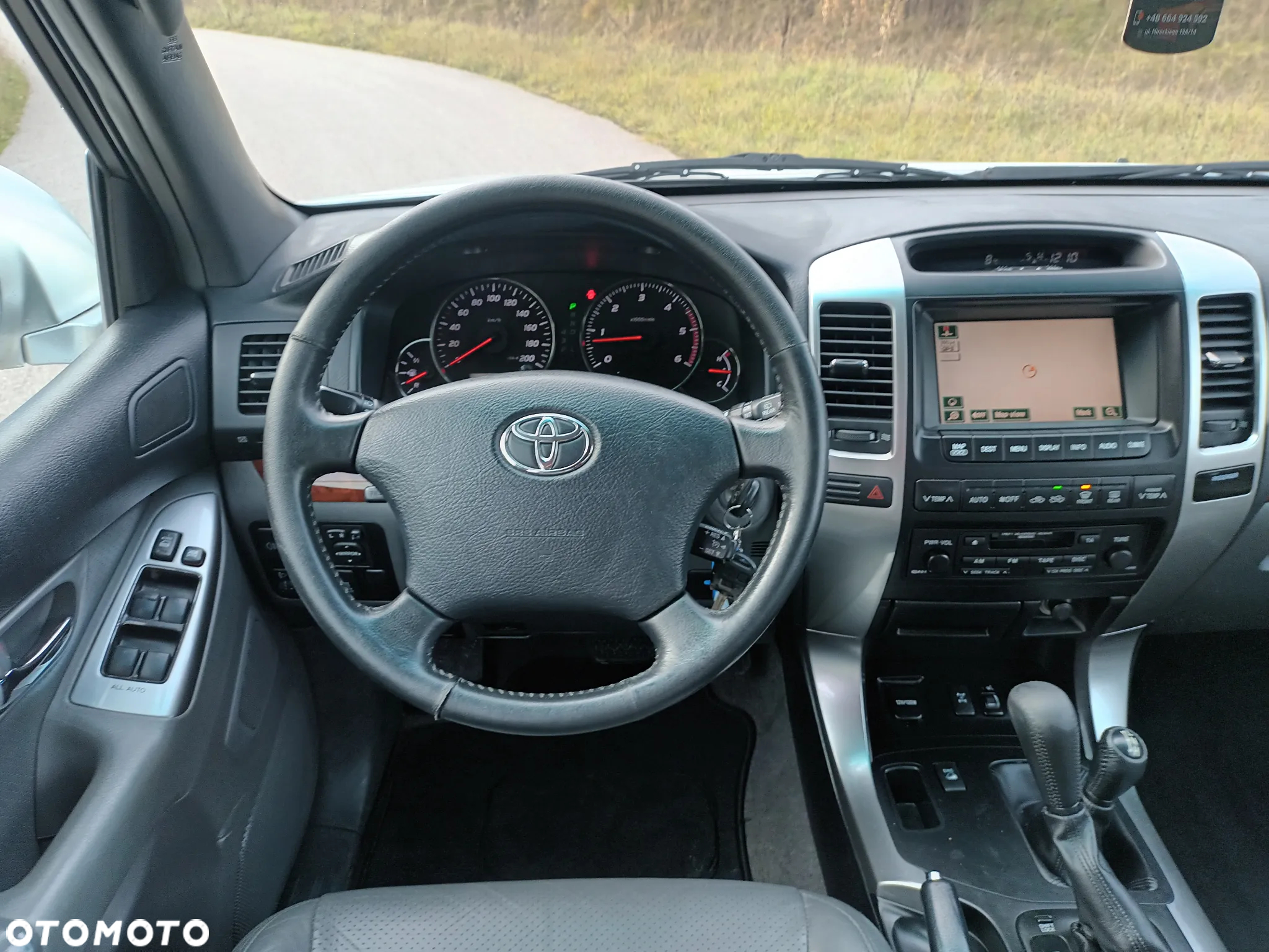 Toyota Land Cruiser - 26