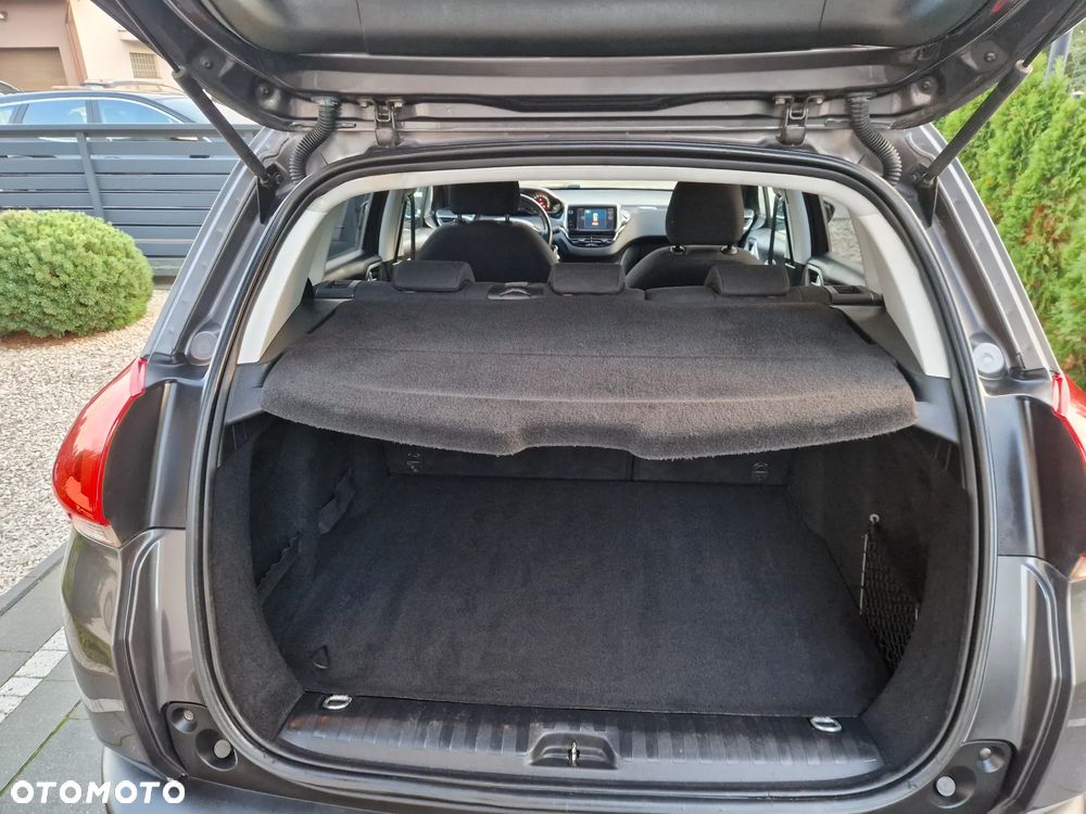 Peugeot 2008 1.6 BlueHDi Style - 8