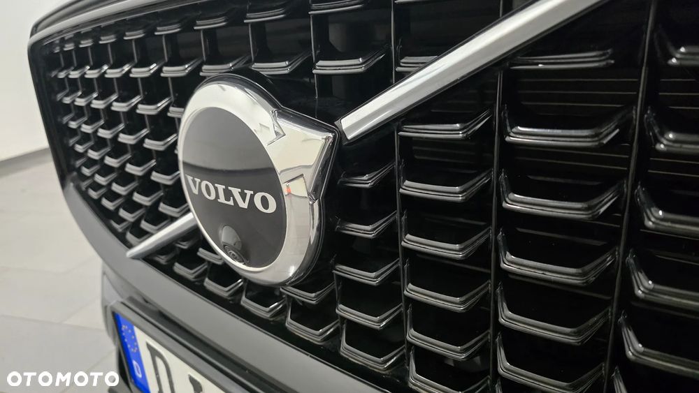 Volvo XC 60 B4 D AWD Plus Dark - 13