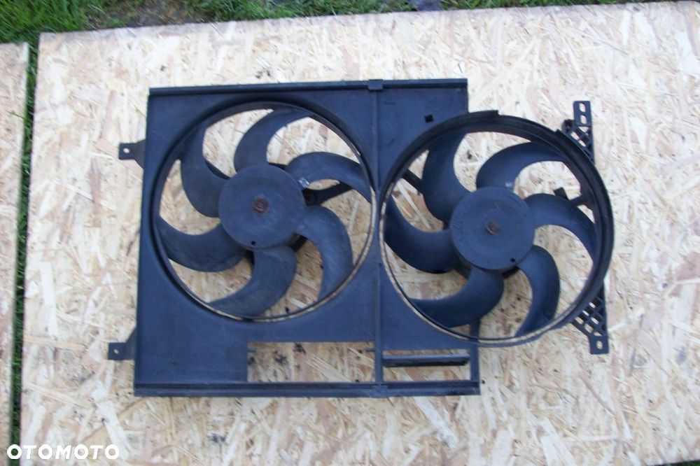 OBUDOWA WENTYLATORA Z WENTYLATOREM LAND ROVER FREELANDER 2.0DSL - 3