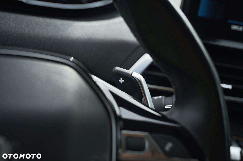 Peugeot 3008 1.5 BlueHDi Allure S&S EAT8 - 36