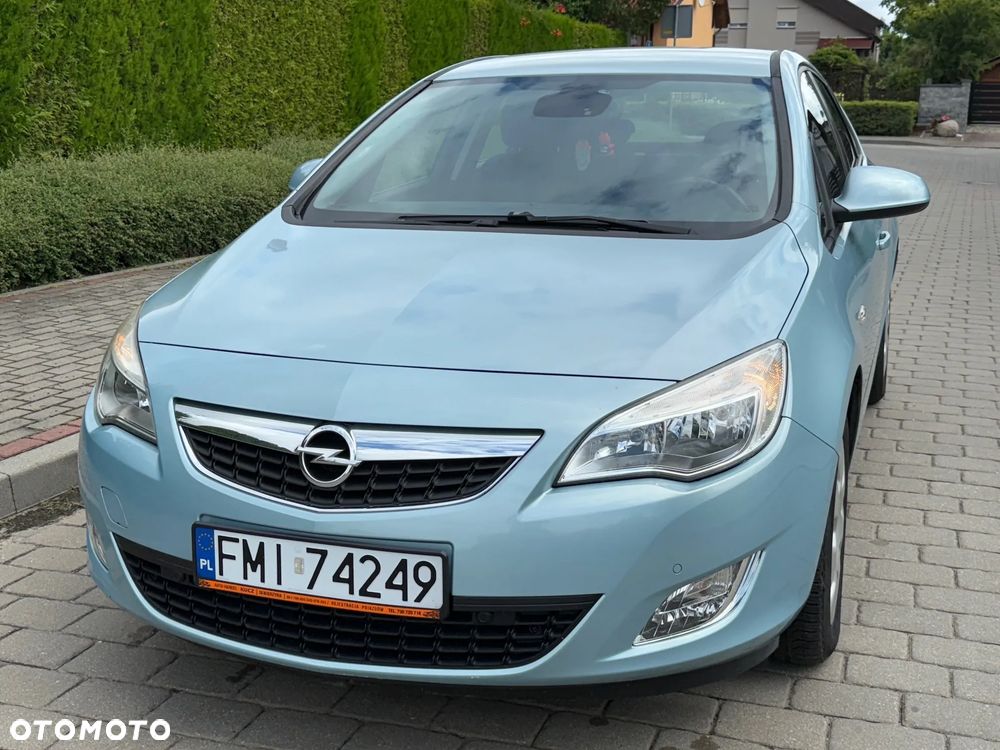 Opel Astra 1.4 Turbo - 12