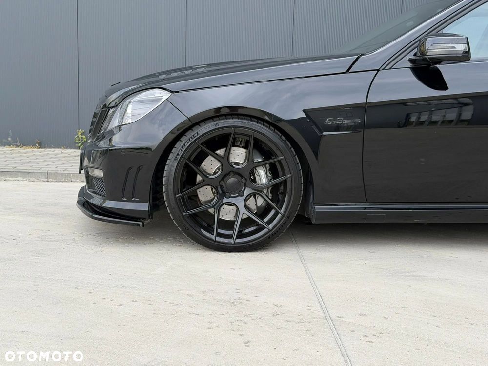 Mercedes-Benz Klasa E 63 AMG AMG Speedshift 7G-MCT - 24