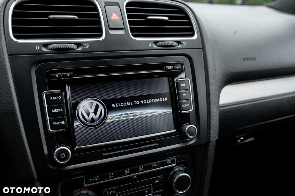 Volkswagen Golf 2.0 GTI adidas - 22