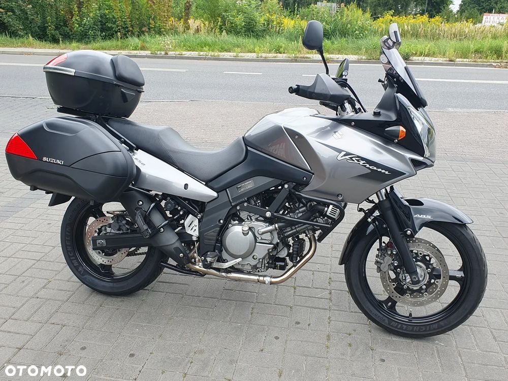 Suzuki V-STROM - 12