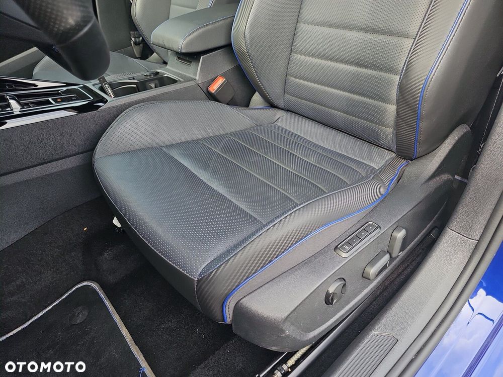 Volkswagen Golf Variant 2.0 TSI 4Motion R - 18