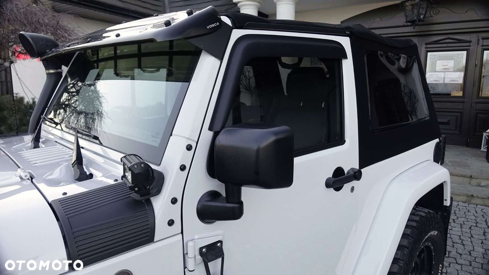 Jeep Wrangler - 23
