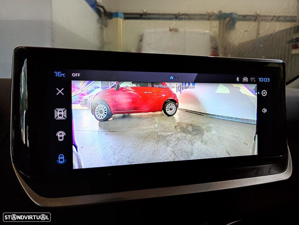 Peugeot 208 1.2 PureTech Allure - 22