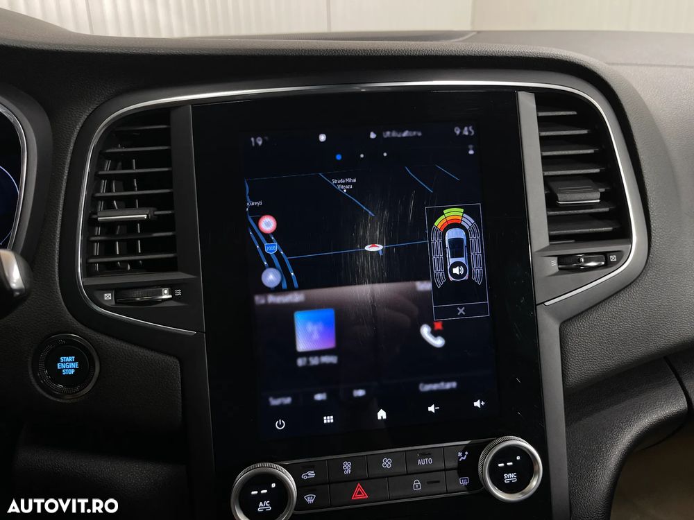 Renault Megane E-TECH 160 BUSINESS EDITION - 16