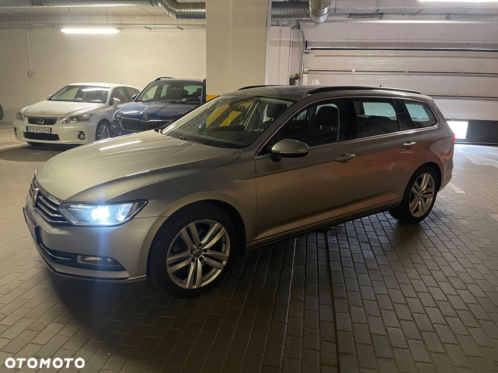 Volkswagen Passat 1.6 TDI (BlueMotion Technology) DSG Trendline - 1