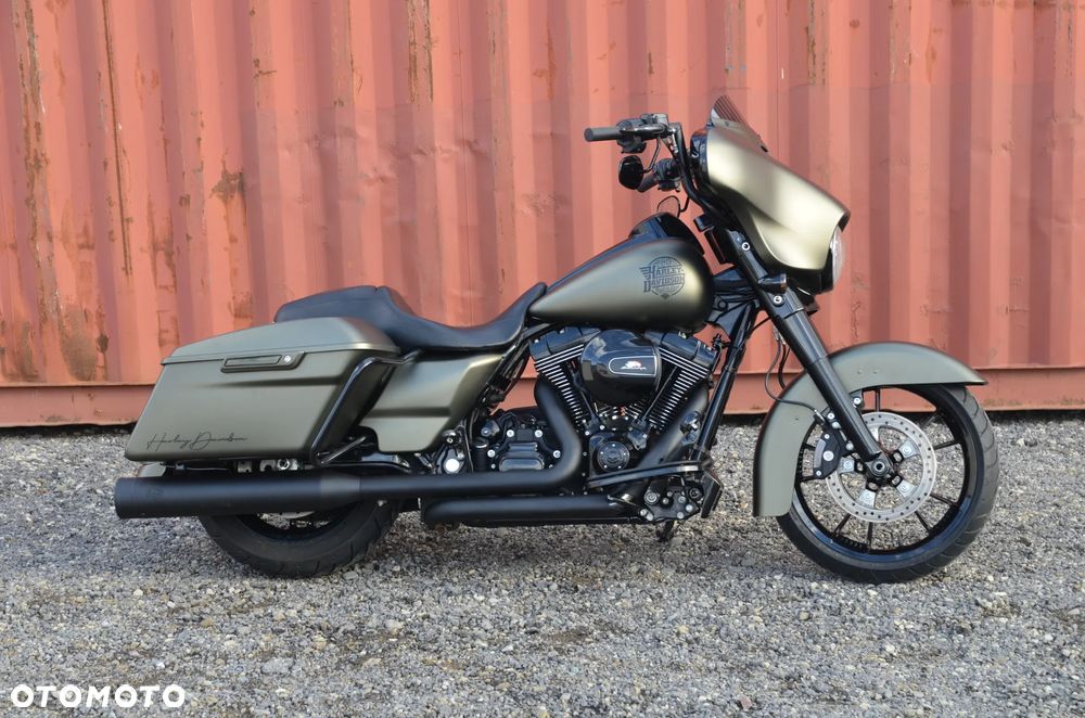 Harley-Davidson Touring Street Glide - 3