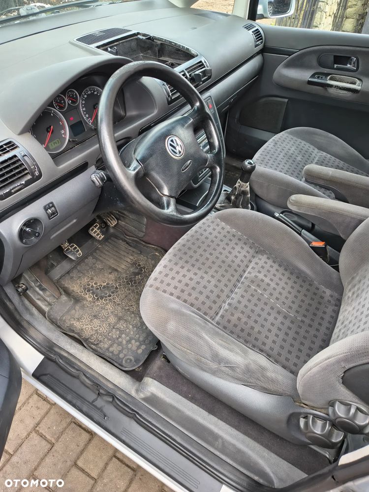 Volkswagen Sharan 1.9 TDI Highline - 8