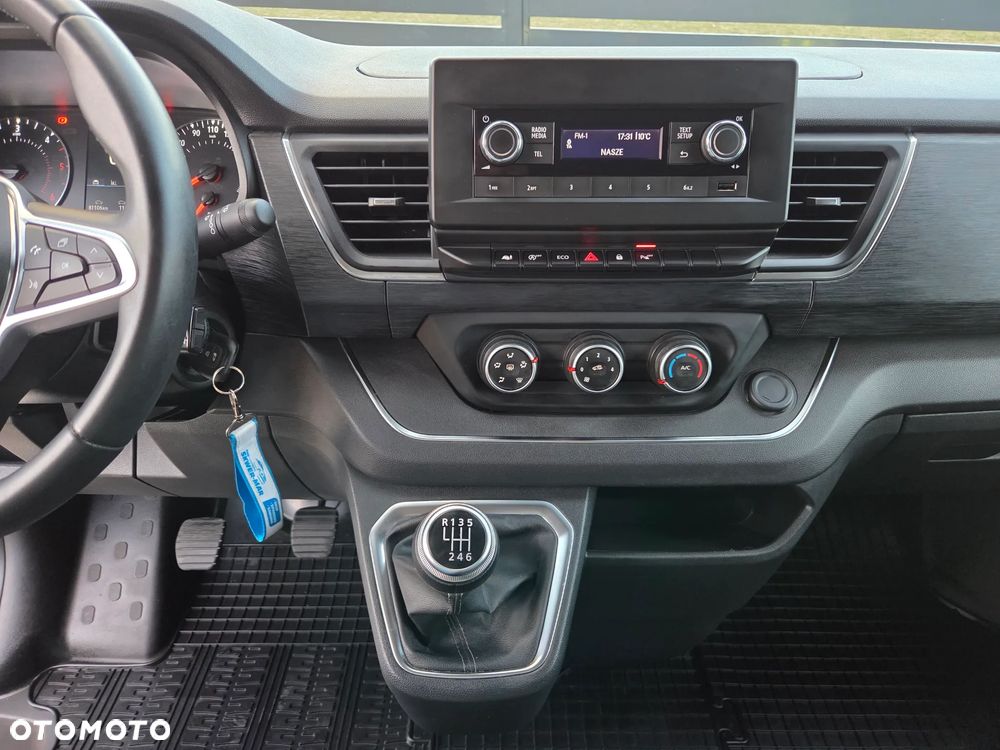 Renault Trafic 2.0 dCi - 26
