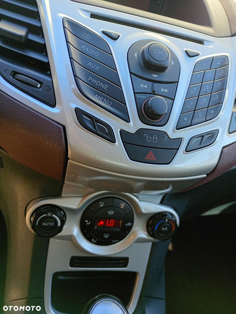 Ford Fiesta - 18