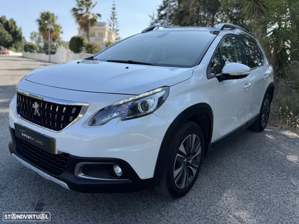 Peugeot 2008 1.2 PureTech Allure EAT6 - 1