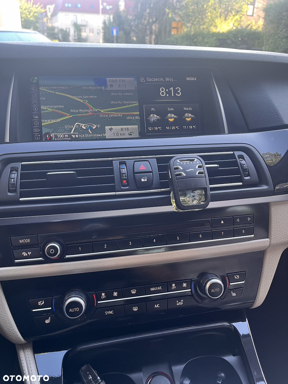 BMW Seria 5 520d xDrive - 39