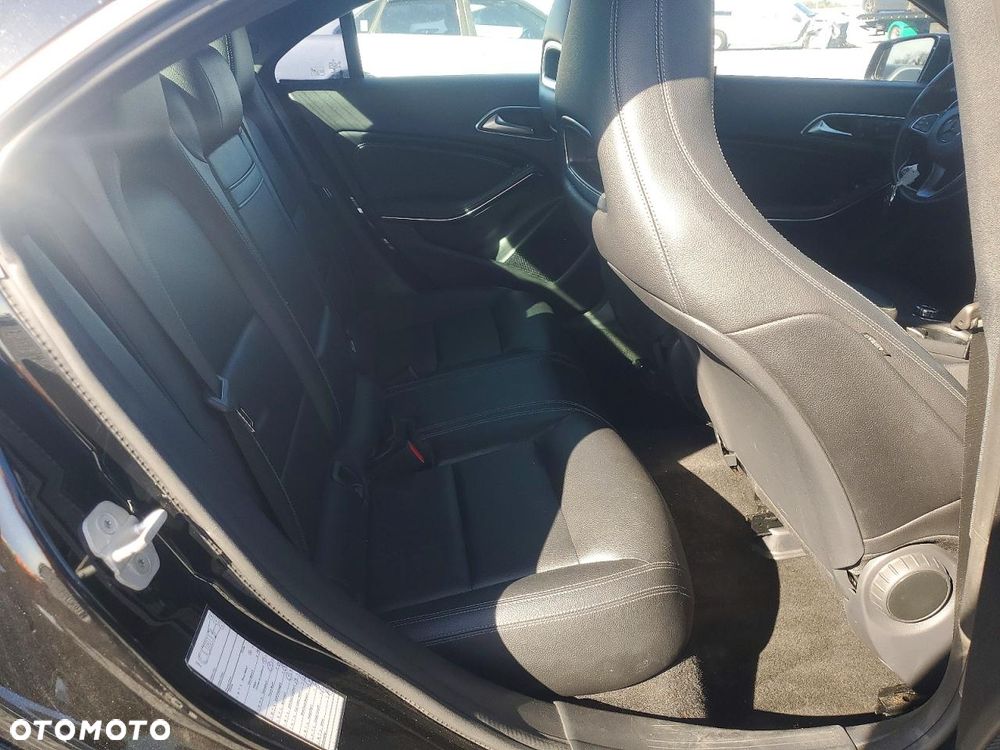Mercedes-Benz CLA 250 7G-DCT Sport - 9
