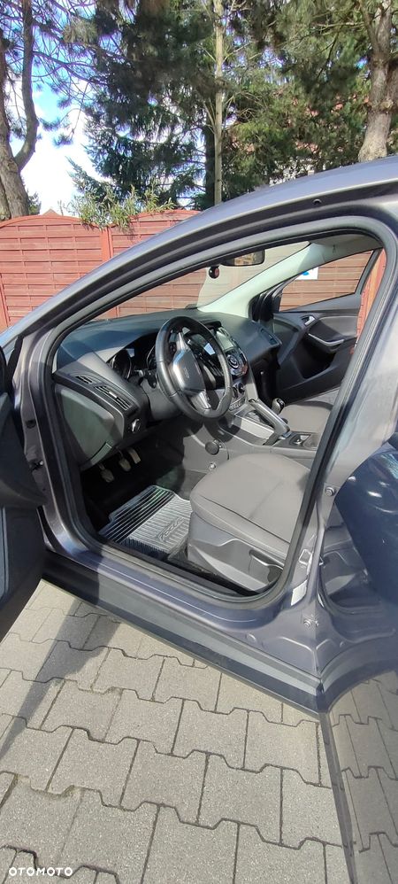 Ford Focus 1.6 Ambiente - 3
