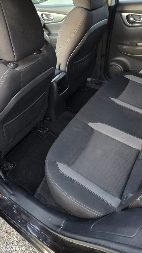 Nissan Qashqai 1.6 DCi Xtronic TEKNA - 11
