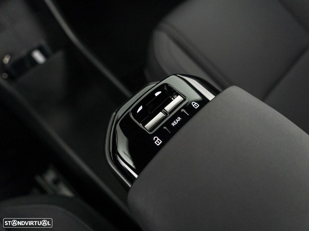 Volvo EX30 51 kWh Single Motor Core - 21