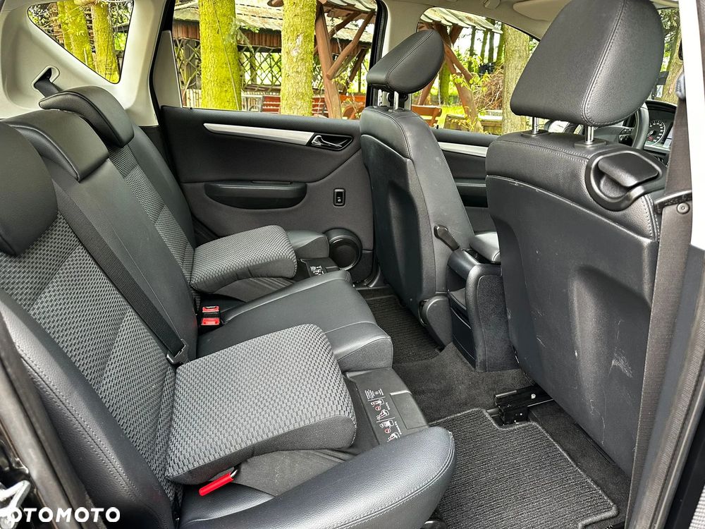 Mercedes-Benz Klasa A 160 BlueEFFICIENCY Avantgarde - 6