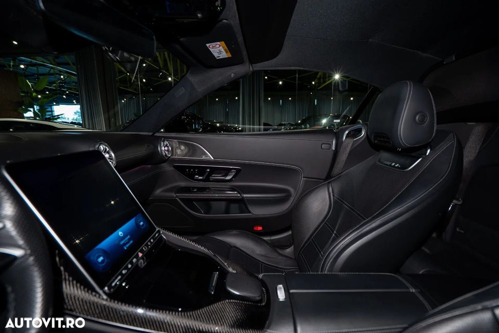 Mercedes-Benz SL 63 AMG - 12