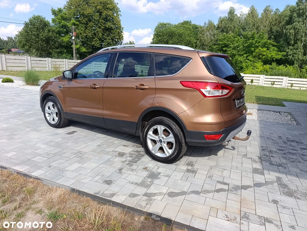 Ford Kuga 2.0 TDCi 4WD Titanium - 4