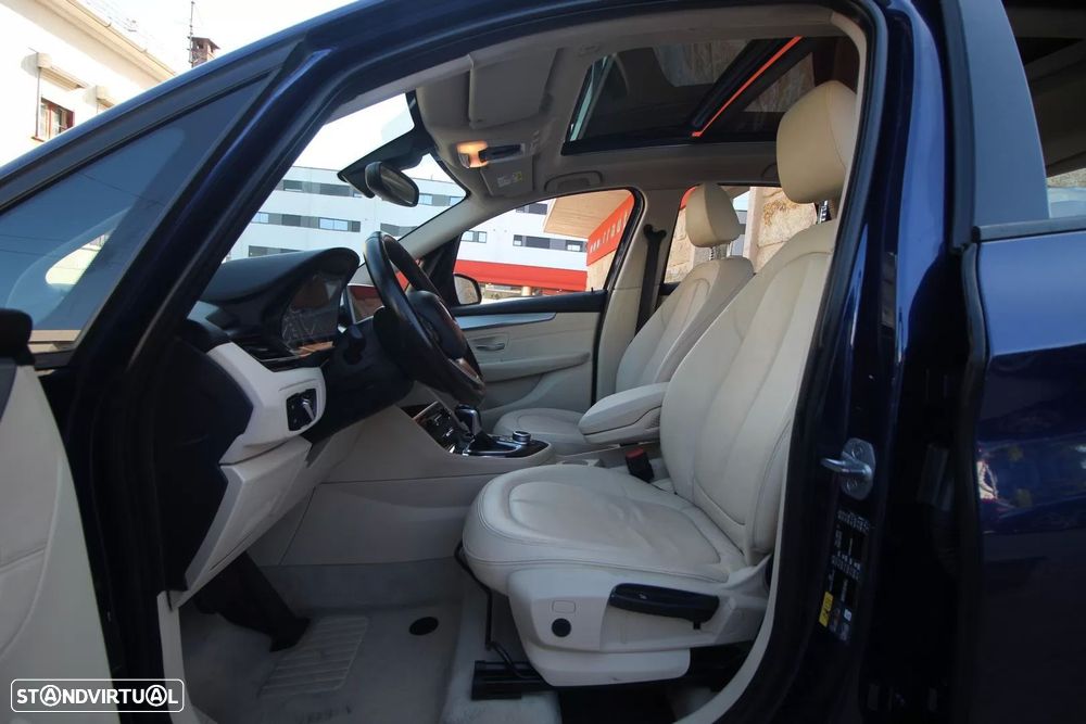 BMW 225xe Active Tourer Line Luxury - 26