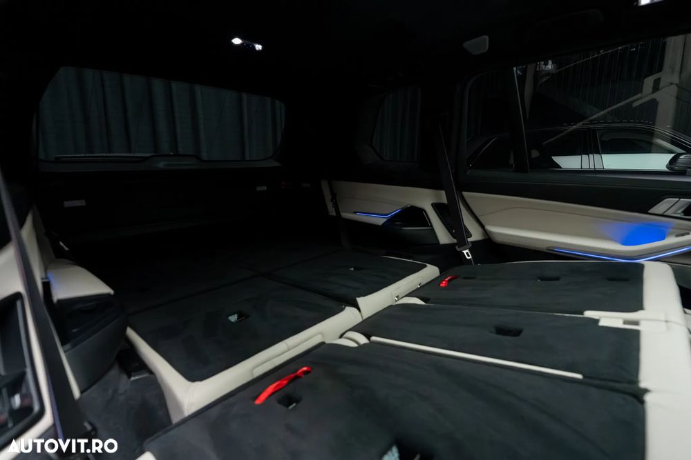 BMW X7 M60i xDrive AT MHEV - 9