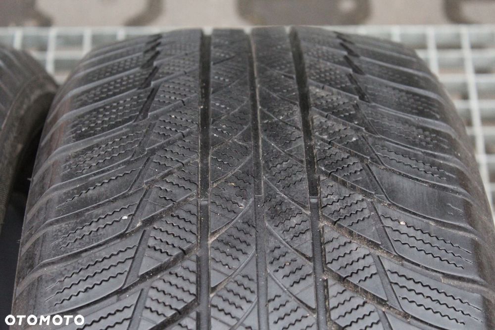 2x 245/50R19 BRIDGESTONE BLIZZAK LM001  RFT 105V - 3