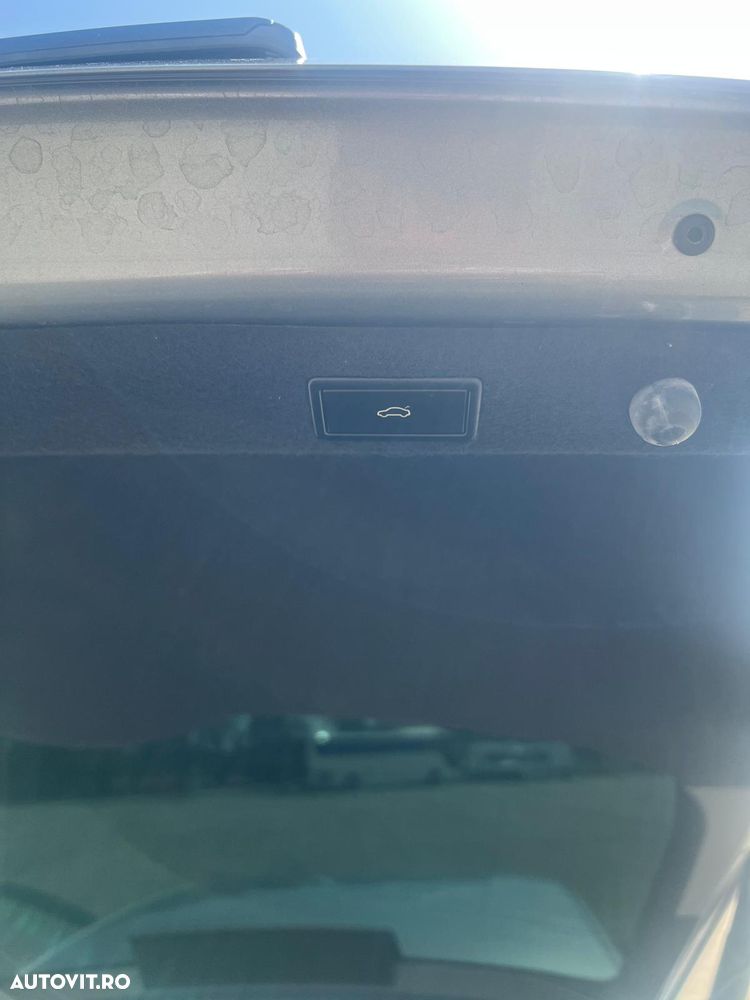 Skoda Superb 2.0 TDI DSG Style - 6