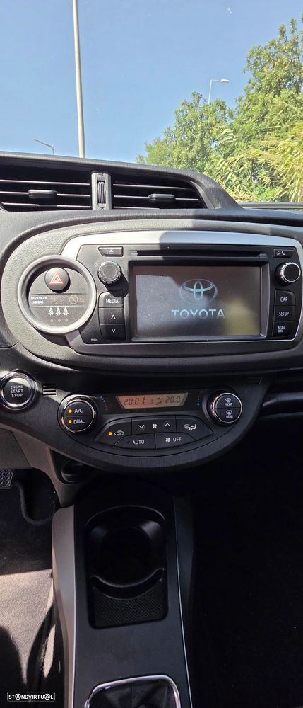 Toyota Yaris - 17