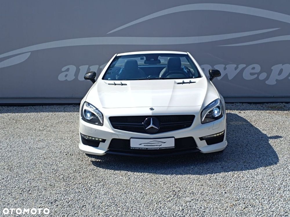 Mercedes-Benz SL 63 AMG - 13