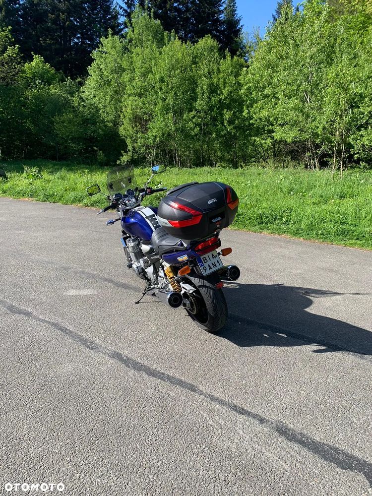 Yamaha XJR - 3