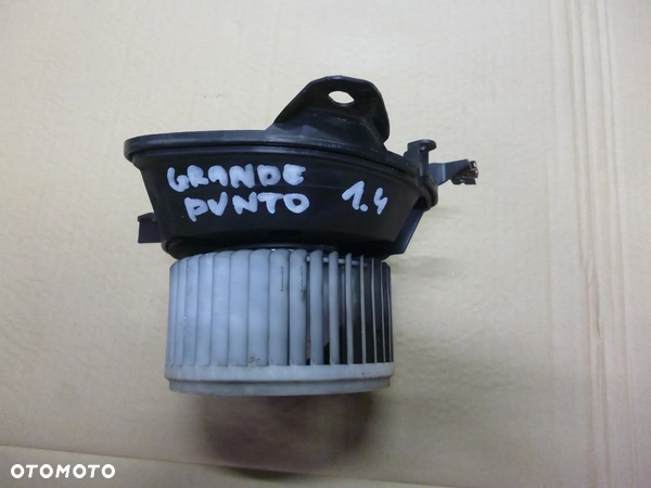FIAT GRANDE PUNTO DMUCHAWA