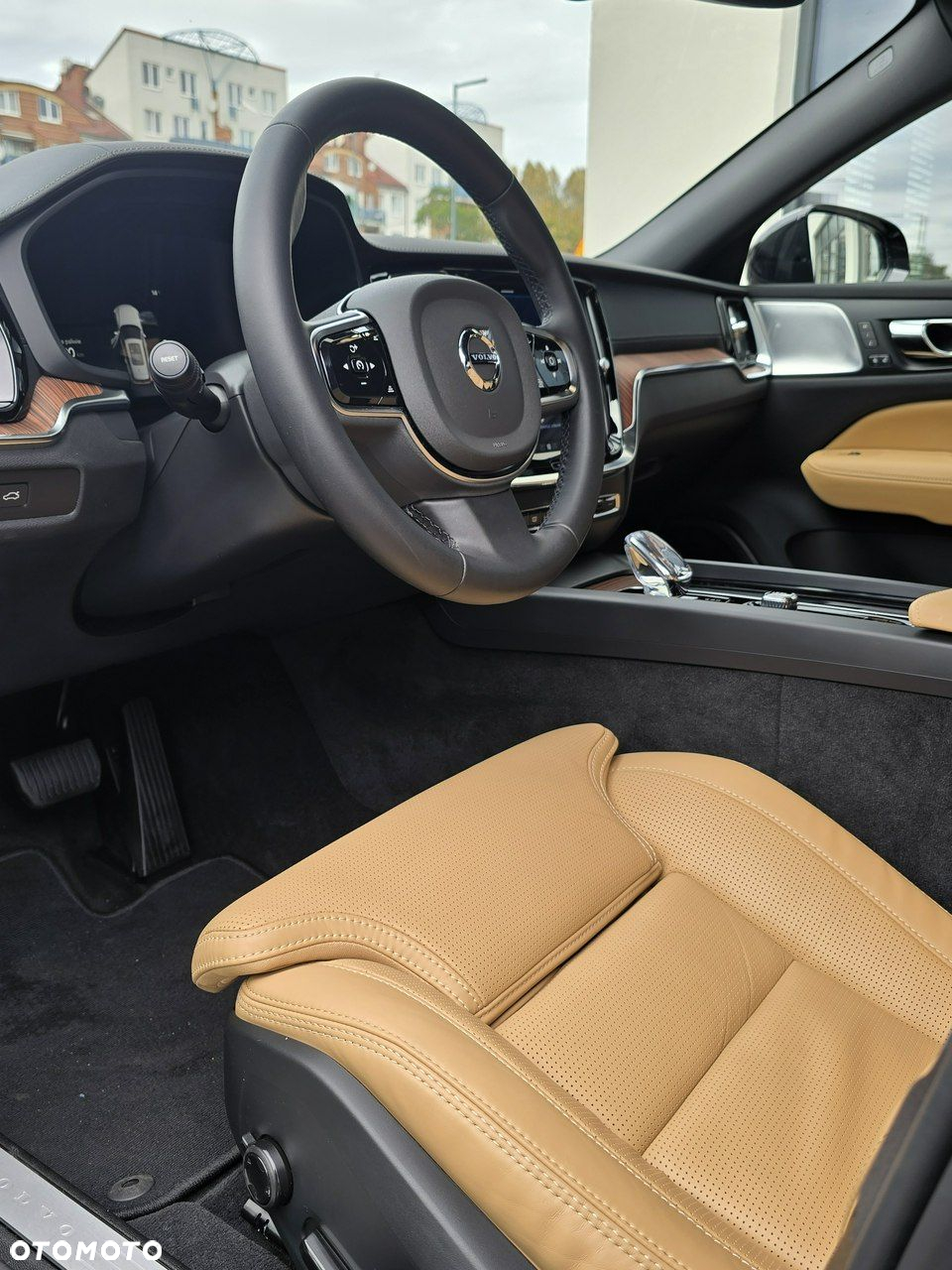 Volvo V60 Cross Country B5 B AWD Ultimate - 5