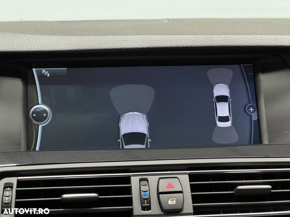 BMW Seria 5 525d xDrive AT - 26