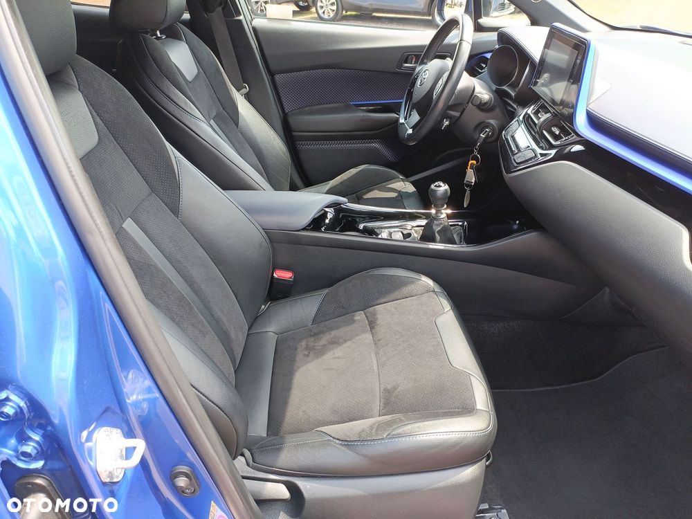 Toyota C-HR 1.2 T Dynamic - 12