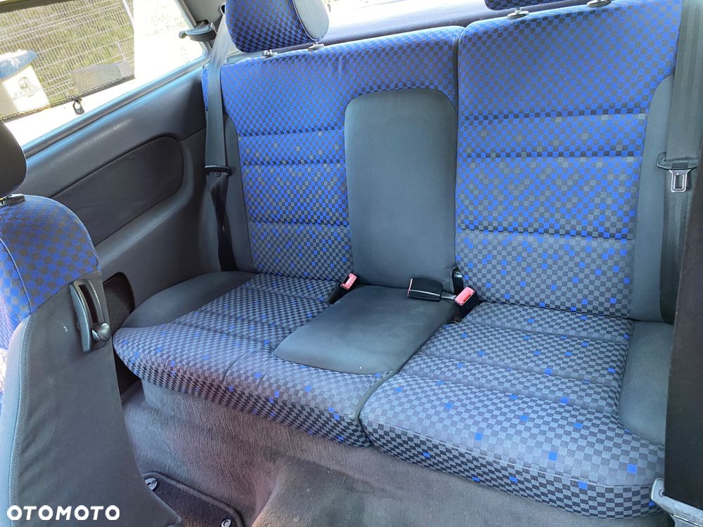 Audi A3 3-drzwiowe 1.6 Ambiente - 17