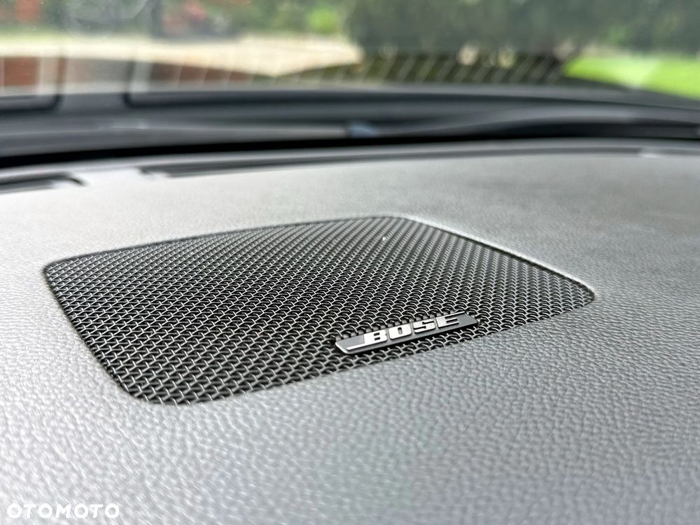 Infiniti QX70 - 28