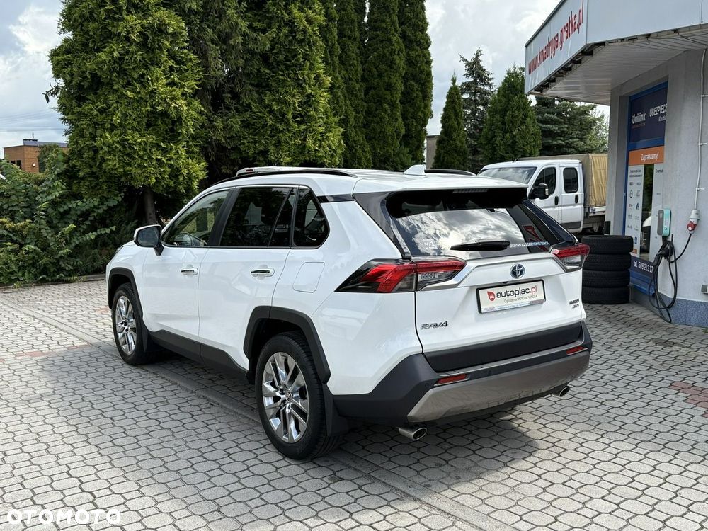 Toyota RAV4 - 8