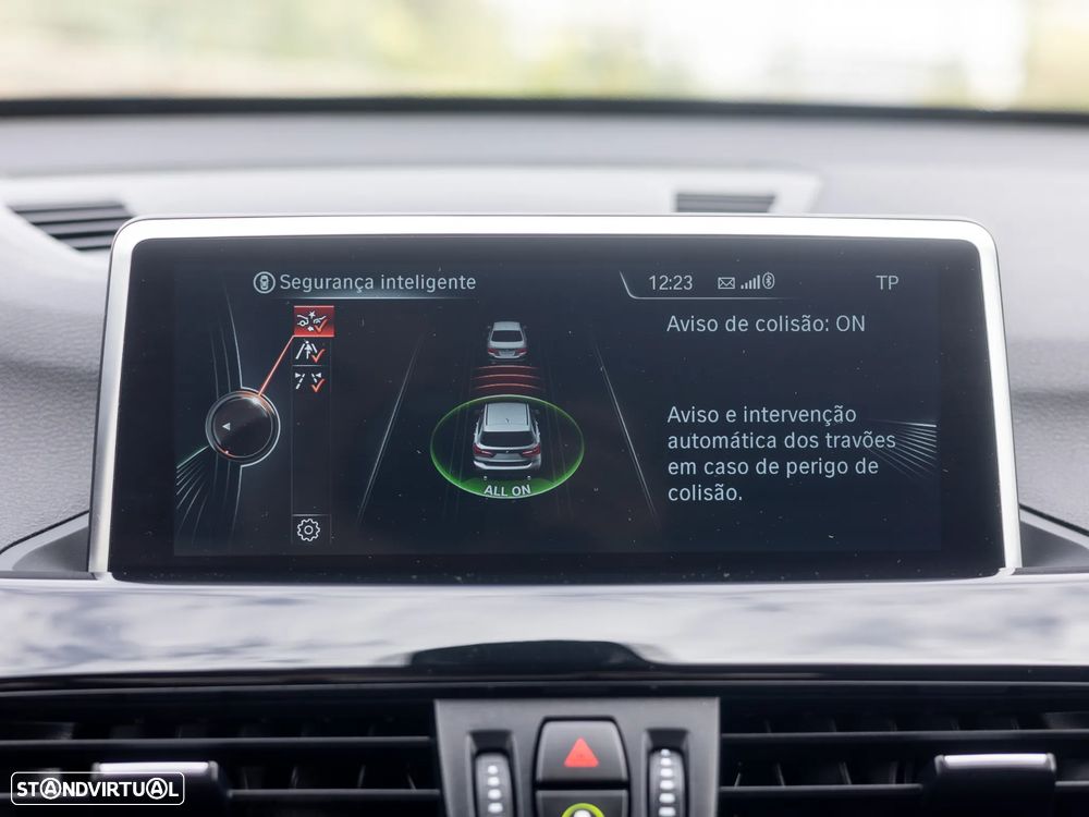 BMW X1 sDrive18d xLine - 15