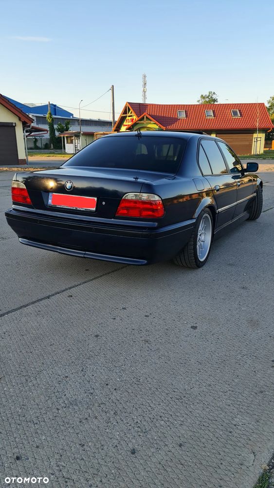 BMW Seria 7 - 3