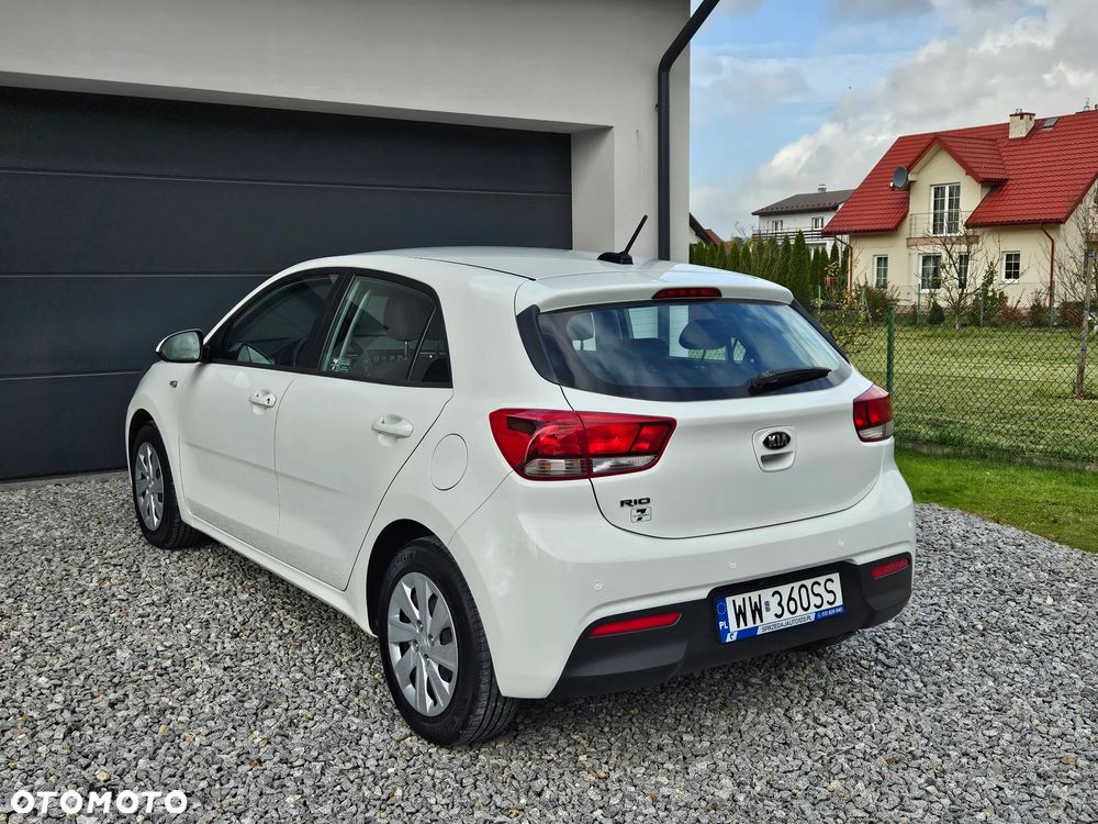 Kia Rio 1.2 M - 4