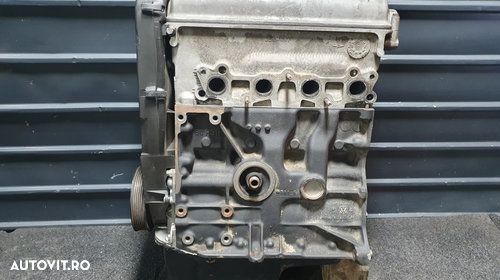 Motor complet fara anexe APQ VOLKSWAGEN POLO 6N1 1994 - 1999 030100104AX - 1