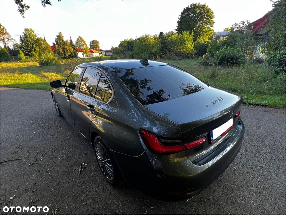 BMW Seria 3 320d Advantage sport - 10