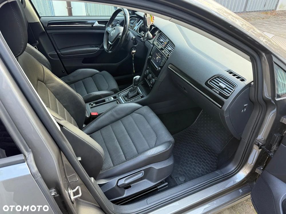Volkswagen Golf VII 2.0 TDI BMT Highline DSG - 26